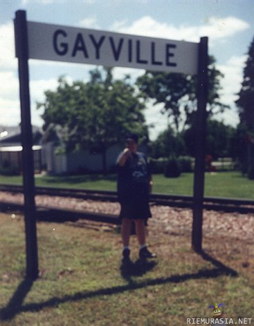 Gayville - Homojen kylähän se siinä