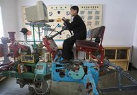 Pohjois-Korealainen traktorisimulaattori vm. 2012