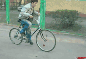 Igor keulii pyörällä