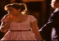 Jenna Fisher syö jäätelöä