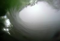 GoPro: Kilometrin mittaisilla aalloilla surffaamista