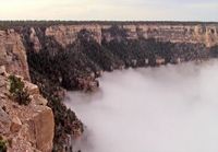 Pilviä Grand canyonissa