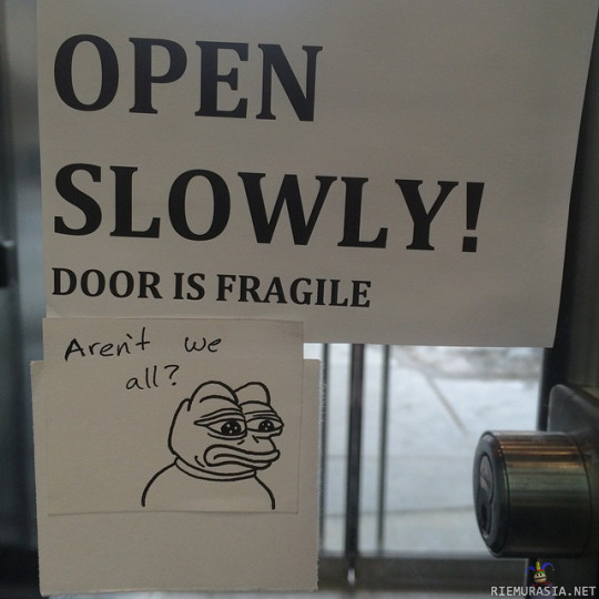 Fragile door