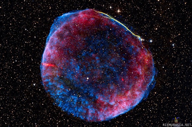 Elämää suuren kosmisen kuplan sisällä. - Vei viisi minuuttia todistaa NASAn raketilta vuosikymmeniä vanha teoria, jonka mukaan aurinkokunta sijaitsee 10 miljoonaa vuotta vanhan supernovan jäännöksestä peräisin olevan kaasukuplan keskellä :o

http://www.iflscience.com/space/surrounded-supernovae-debris-edited-kh