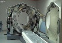 Tietokone tomografia laite avattuna