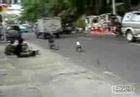 Moottoripyöräilevä apina