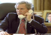 Bush puhelimessa