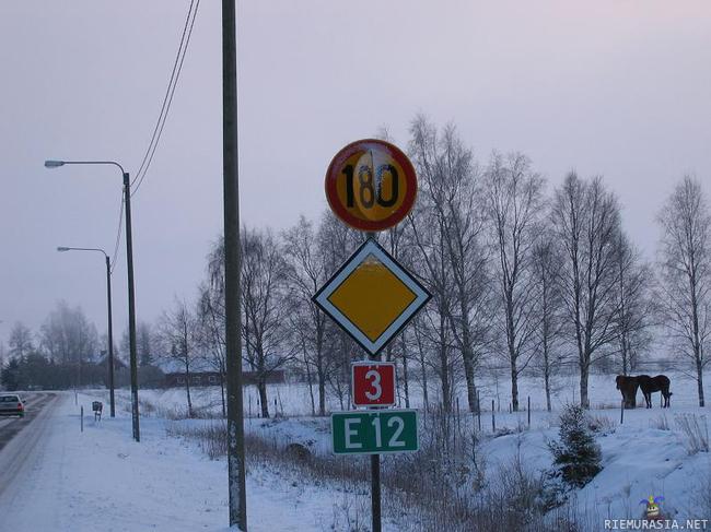 Uusi nopeusrajoitus - 3-tieltä Vaasa - Tampere väliltä löytyi uusi nopeusrajoitus...