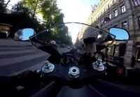 Moottoripyörällä Helsingissä