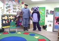 Panda kylvää kauhua koulussa