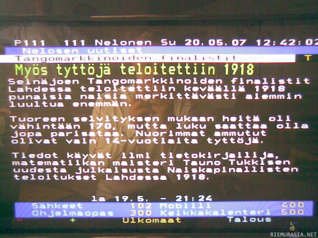 Pientä omanleimaisuutta txt teeveeltä :) - Ja älkääpä sitten välittäkö kun kuvaaja heijastuu telkkarista..