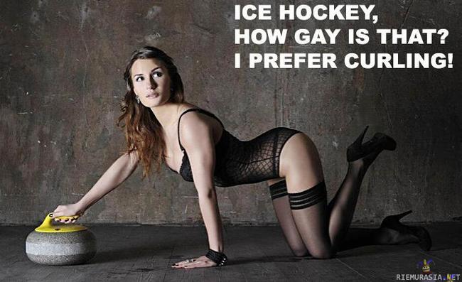 Jääkiekko vs curling - Kyllähän jotkut tietenkin haluavat katsella hikisiä miehiä...