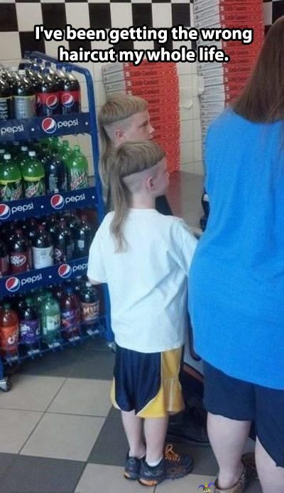 Bowl cut mullet - Toivottavasti saadaan uus hiusmuoti 2010-luvun loppupuolelle.