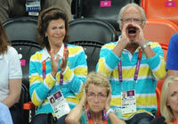 Carl Gustaf olympiahuumassa   