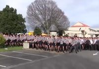 Opettajan hautajaiset Uudessa-Seelannissa