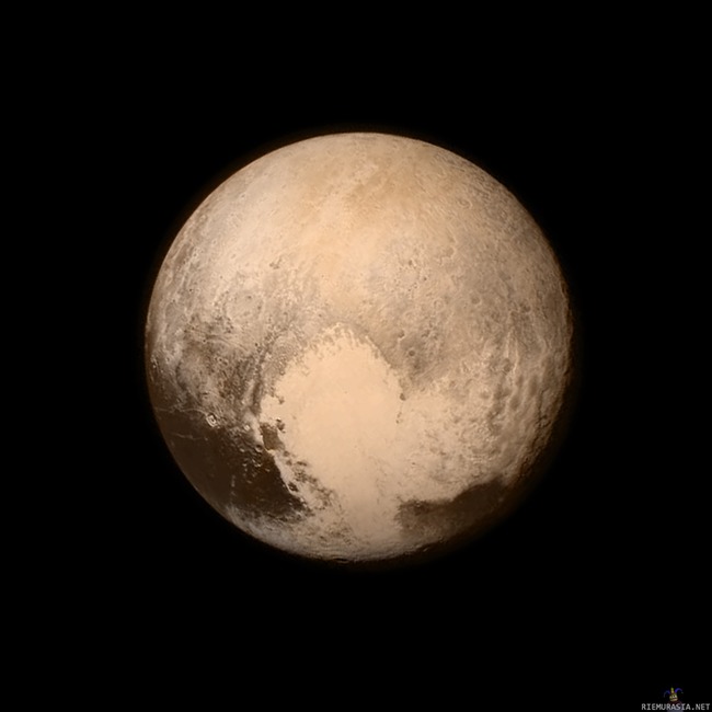 Pluto - Kesti 9,5 vuotta ja matkaa meni vain 4,83 miljardia kilometriä. Mahtava kuva.