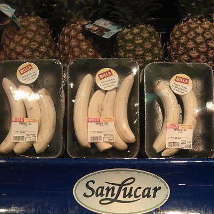 Banaanit myynnissä - Banaanit myynnissä - Ilman kuoria. Onneksi elämästä tehdään helpompaa