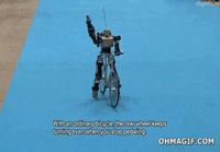 Robotti pyöräilee