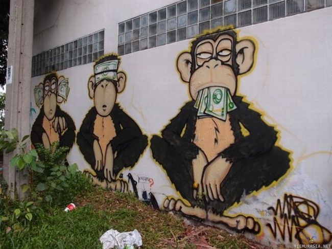 Three wise monkeys graffiti - &quot;Hear no evil, see no evil, speak no evil&quot;