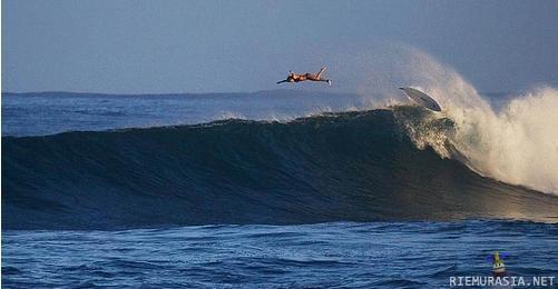 Flying is cooler than Surfing - I wanna try that