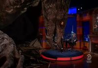 Stephen Colbert haastattelee Smaugia