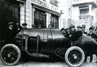 Astetta maskuliinisempi Fiat, peniksen jatke vm. 1911