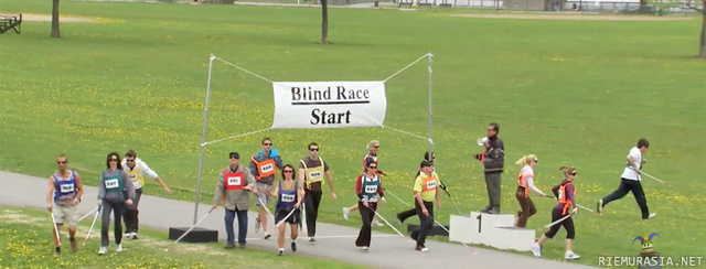 Blind race - Juoksukisojen jännittävä lähtö.