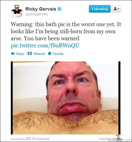 Ricky Gerwais - bath pic