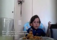 Poika ei halua syödä mustekalaa