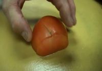 Tomaattia viipaleiksi