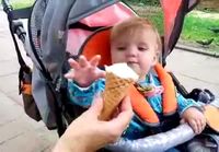 Lapsen ensireaktio jäätelöön