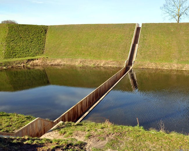 Moses bridge hollannissa - Alankomaista löytyy tämmöinen hieno käänteinen silta