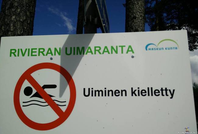 Kyltti uimarannalla