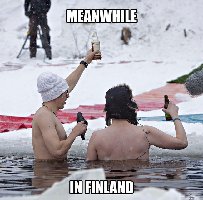 Meanwhile in Finland - Samalla kun New York sulkee metrolinjansa ensimmäistä kertaa kaupungin historiassa lumimyrskyn takia, niin Suomessa otetaan kalja, kairataan reikä jäähän ja mennään odottelemaan parempiä kelejä