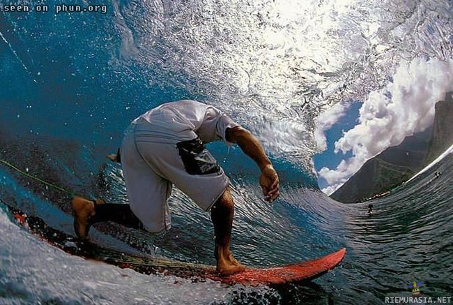 Surfing - No mikä tää nyt sitten on. Hieno kuva!