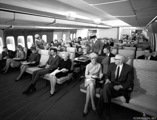 Lentomatkustamista 1960-luvulla - PanAm Boeing 747