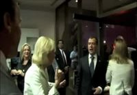 Dmitry Medvedev Vs Arnold Schwarzenegger 
