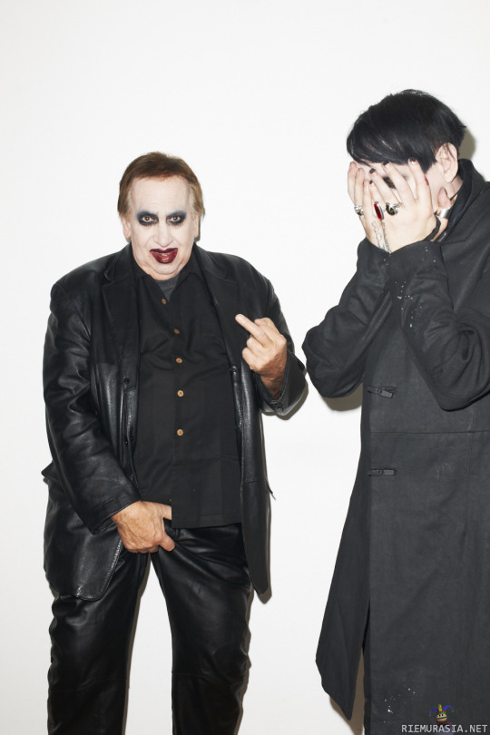 Marilyn Mansonin isä yllätti hänet kuvauksissaan - Vanhemmat osaavat nolata lapsensa, ja toisinpäin.