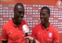 Kahden Hollantilaisen jalkapalloilijan haastattelu dubattuna