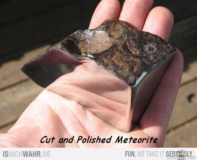 Meteoriitti - Leikattu ja hiottu meteoriitti